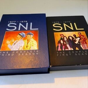 2 Saturday Night Live Season 1 and 3 8 DVD in set  Excellent condition